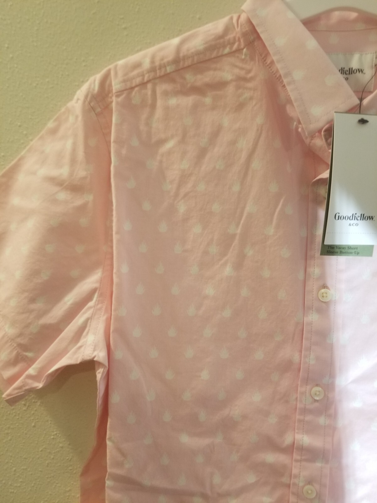 Goodfellow & Co Men’s Print Pink Geo Short Sleeve Button-Down Shirt Size L Slim