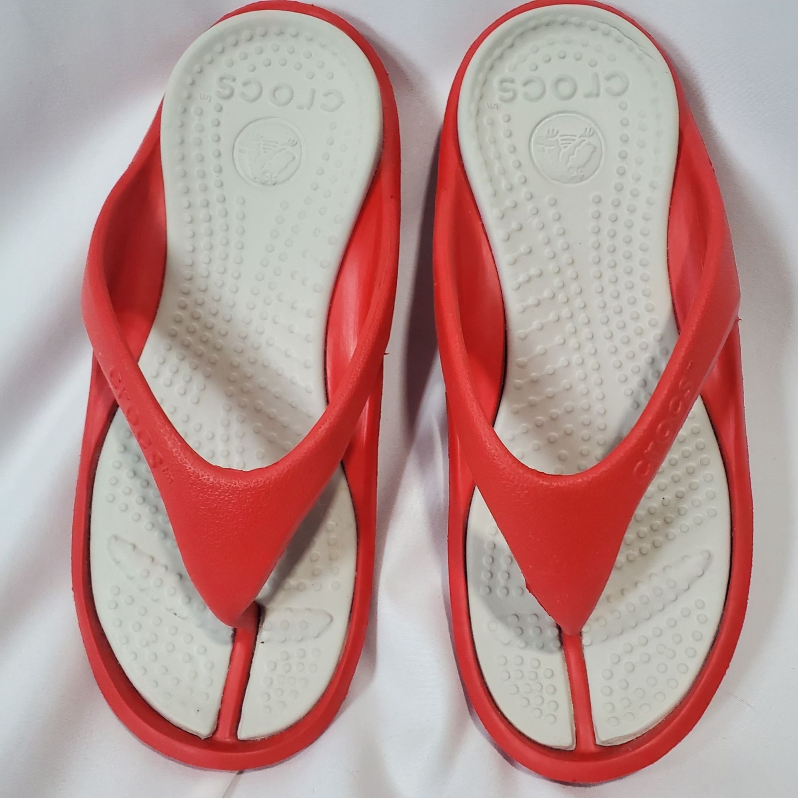 Crocs Red & White Comfort Flip Flop Sandals Size W8 M6 Durable Comfort Thongs