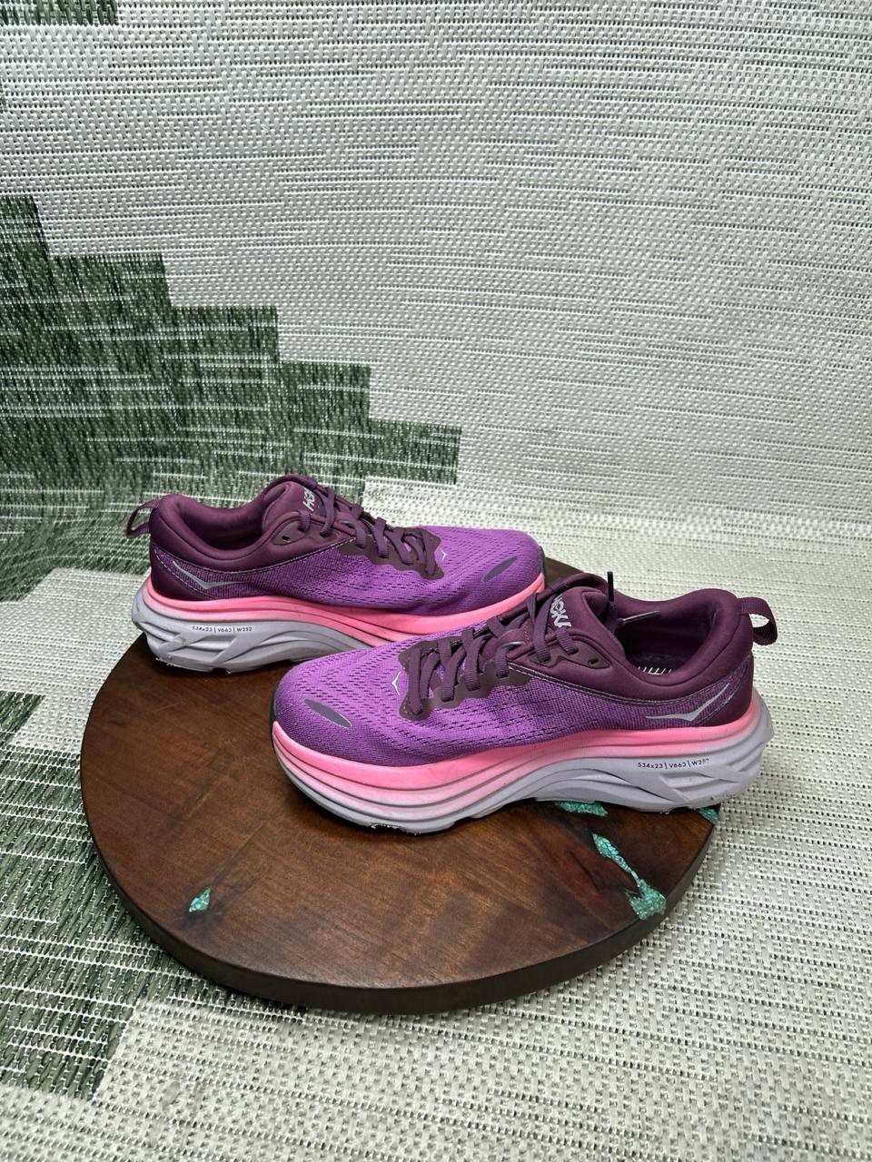 Hoka One One Shoes Womens Size 7 B Bondi 8 Beautyberry Mesh Running Sneaker