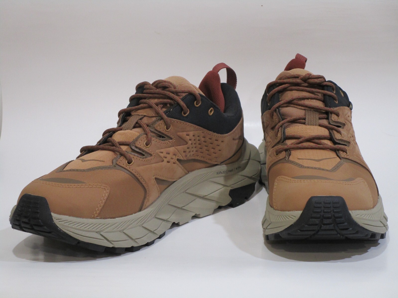 Hoka One One Men’s Anacapa Low GTX Gore-Tex Hiking Sneaker Shoes