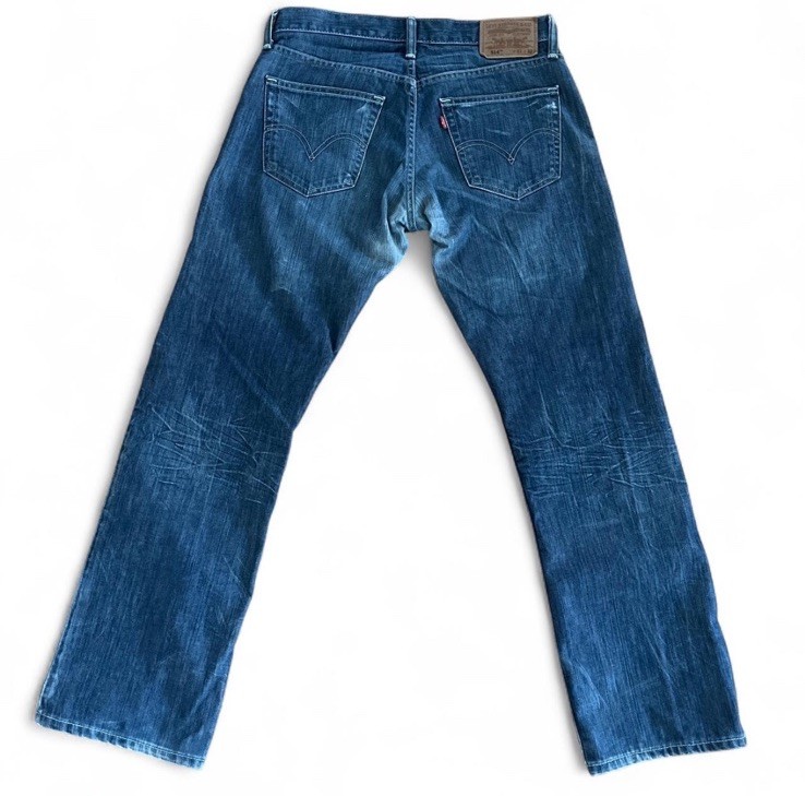 Levi’s Men’s Blue Denim Jeans Straight Fit Mid Rise Medium Wash 5-Pocket