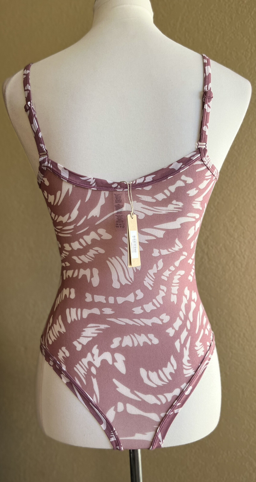 SKIMS Raspberry Swirl Mesh Bodysuit Size M Kim Kardashian Strappy Sexy NWT