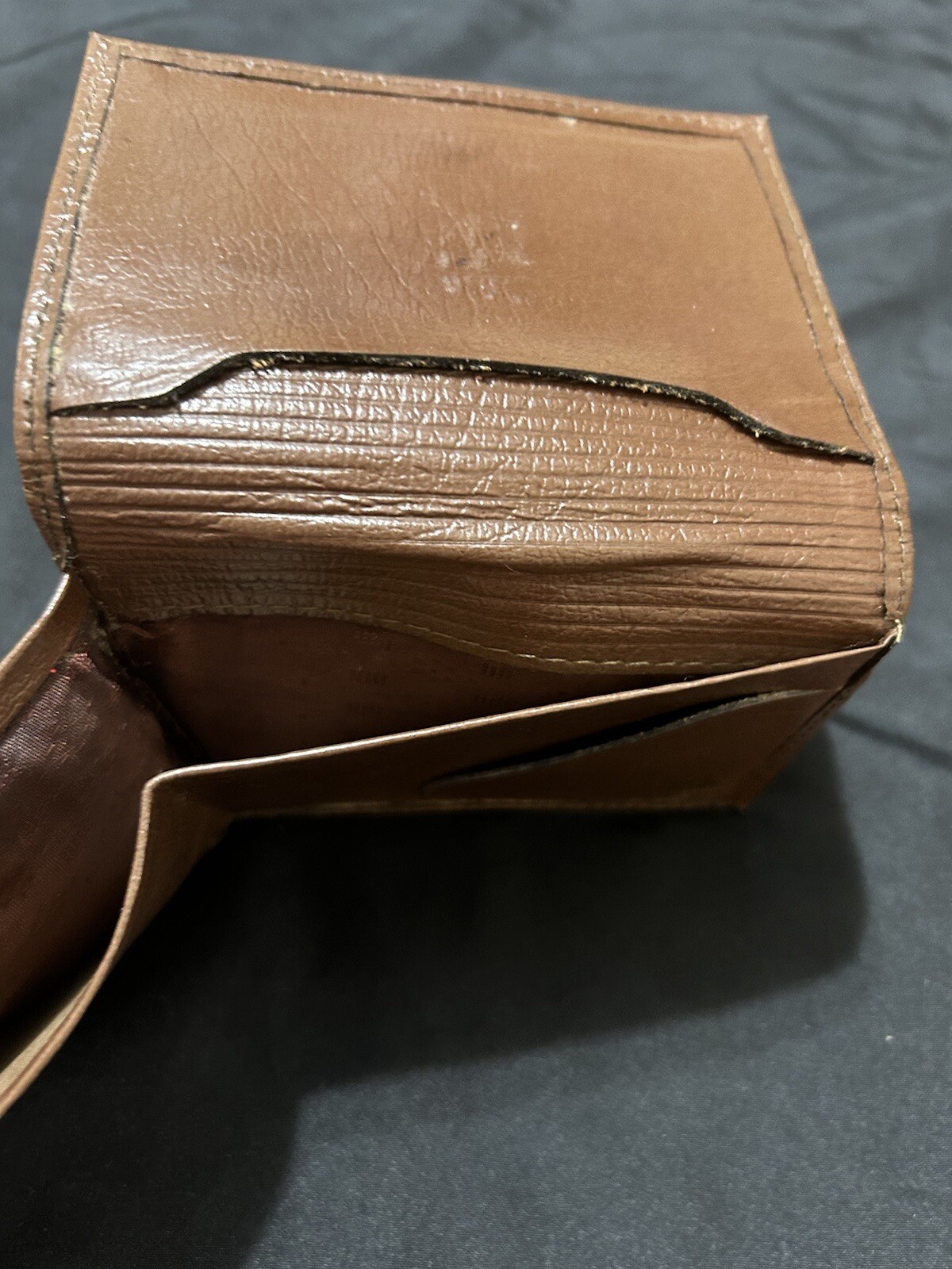 JIF Trifold Slim Fold Wallet Men Leather Brown Multiple Compartments Sleek Thin
