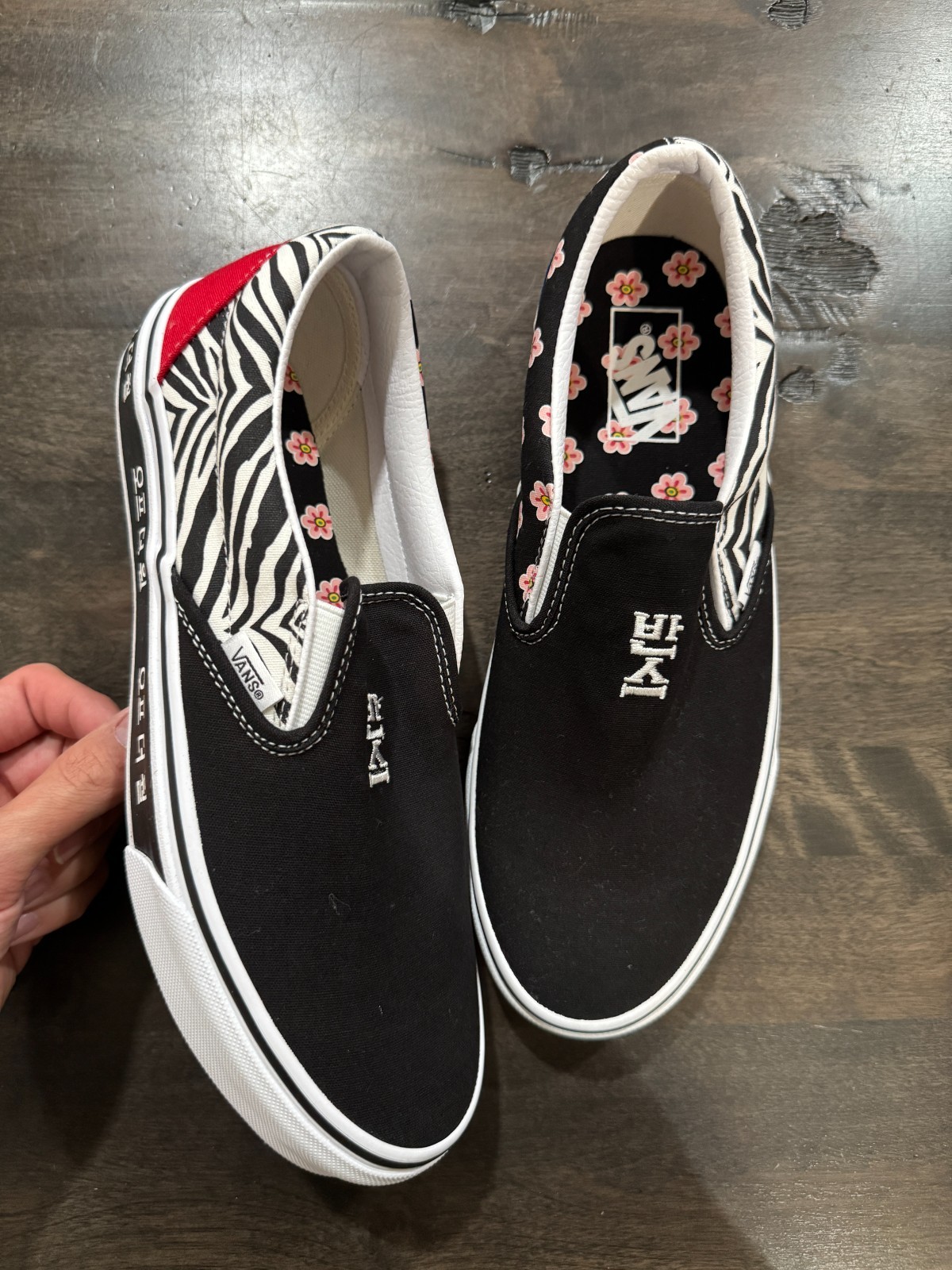 VANS Classic Slip-On “Koreantypgrphy) (SKU VN0A33TB9HW) Men size 8-13