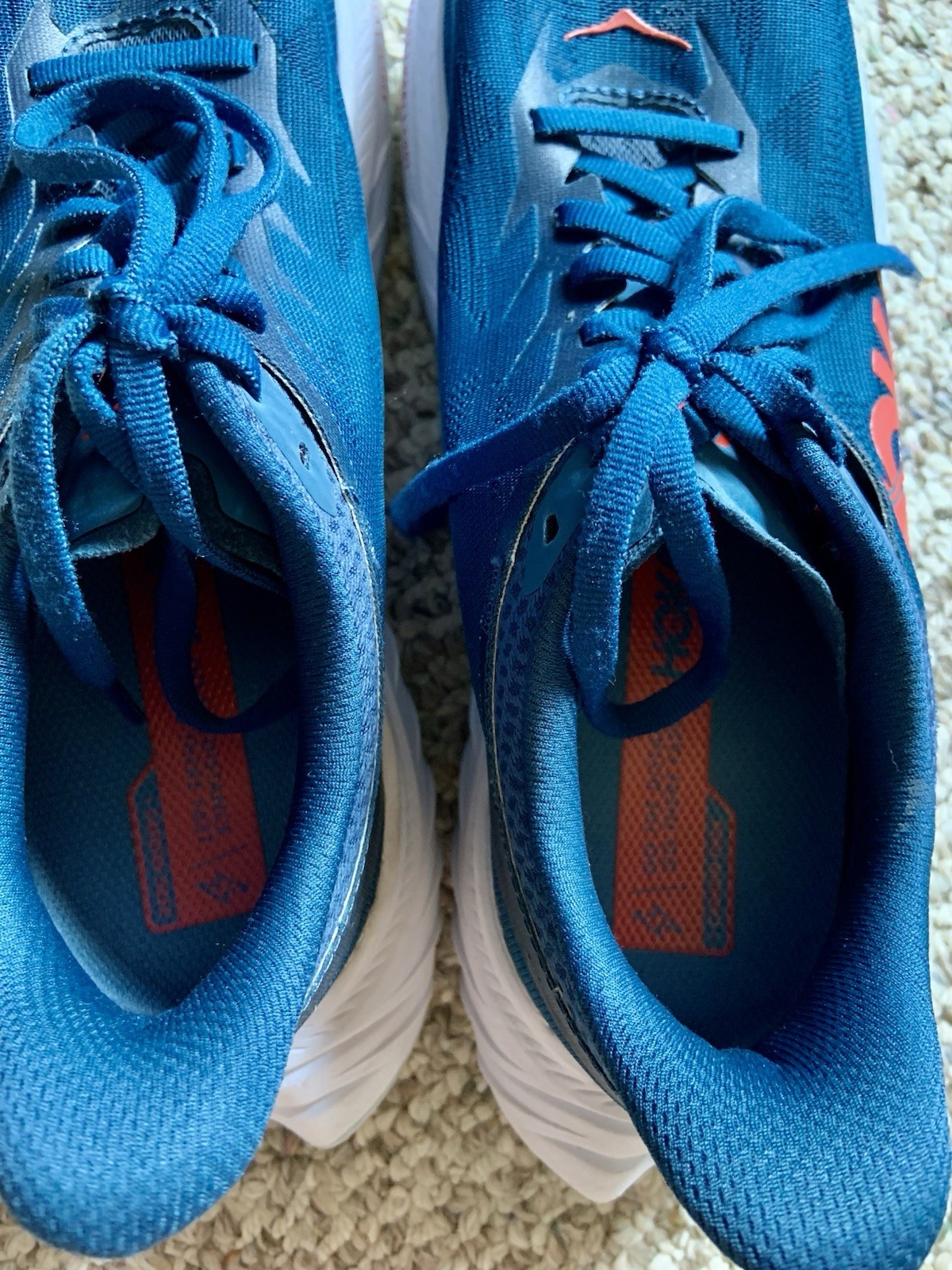 HOKA One One Carbon X 2 Running Shoes Sneakers Women’s size 8.5B blue white