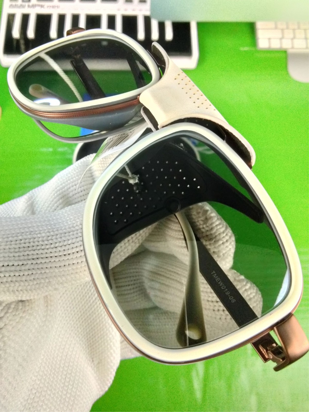TechnoMarine Unisex Polarized Sunglasses Silver Mirror Beige WHT Trim TR90 Frame