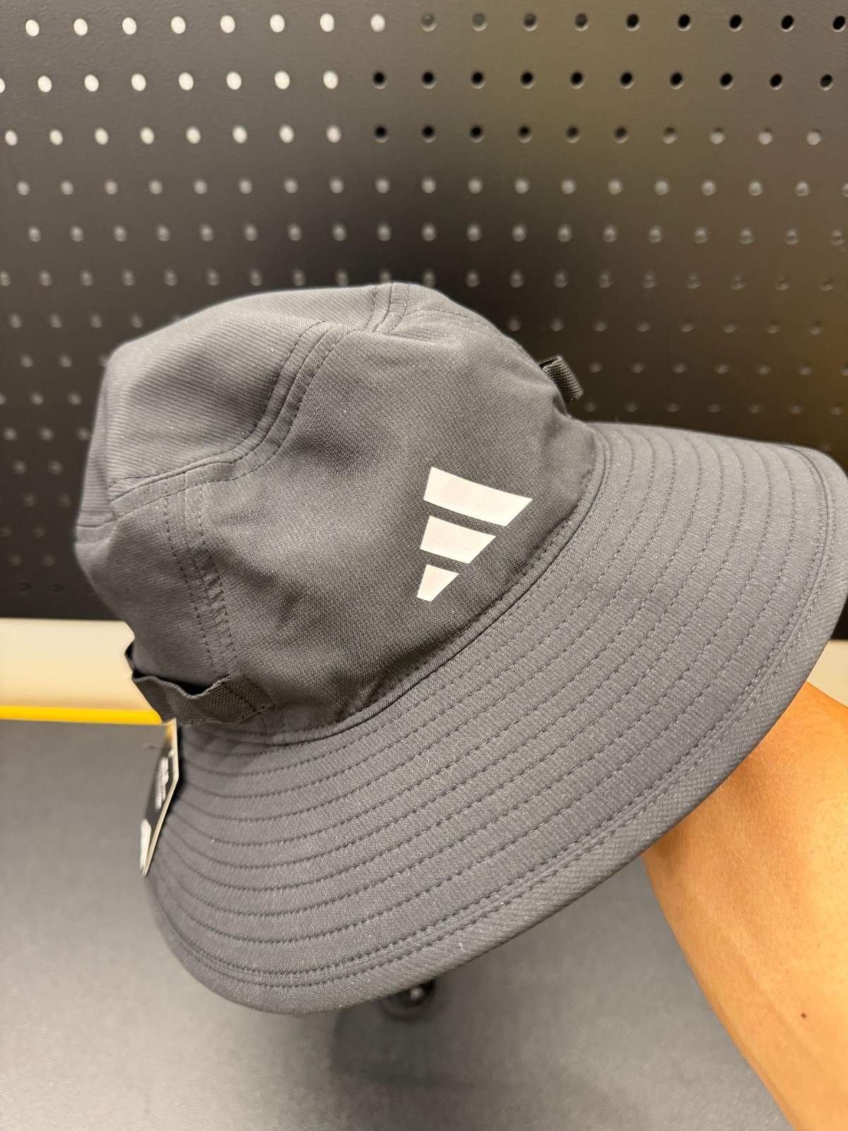 Adidas Unisex Victory Bucket Hat UPF 50+ Moisture-Wicking Adjustable Drawstring