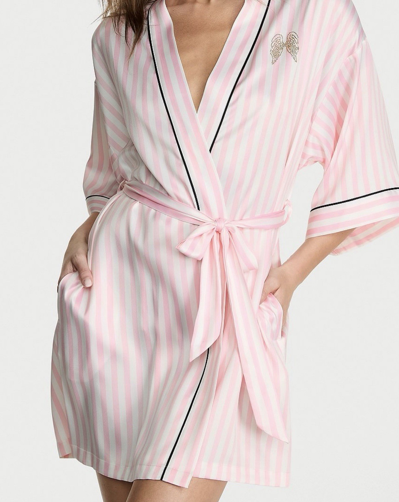 Victoria’s Secret Iconic 2024 Pink White Striped Satin Robe M/L Brand New