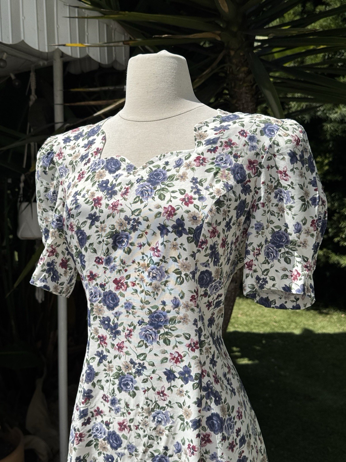 Vintage 90s Buyer Too California Floral Mini Rayon Sweetheart Neckline Dress M