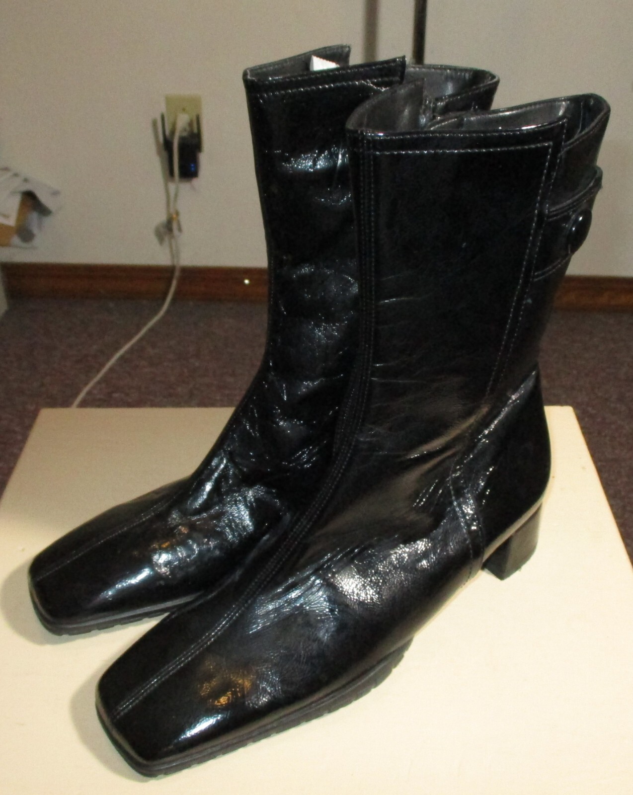 THERESIA M. Black Zip Faux Leather Boots Size 4.5 NWOT