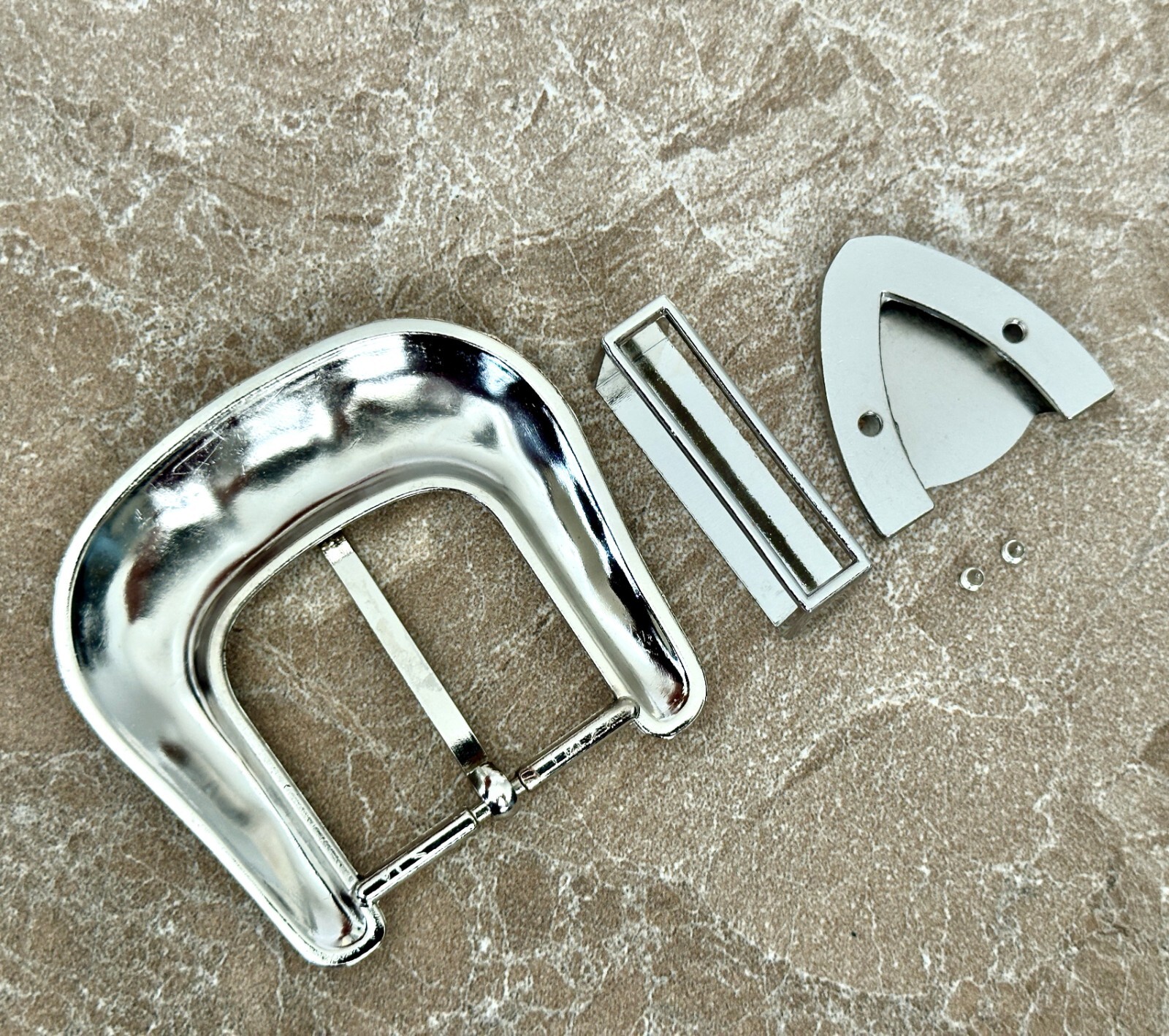 Western 3-Piece Belt Buckle Set Floral Engraved Silver Metal Cowboy Rodeo Style