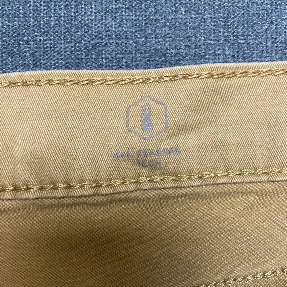 Levi’s 502 All Seasons Tech Jeans Mens 36×30 Beige Pockets Classic Straight Leg