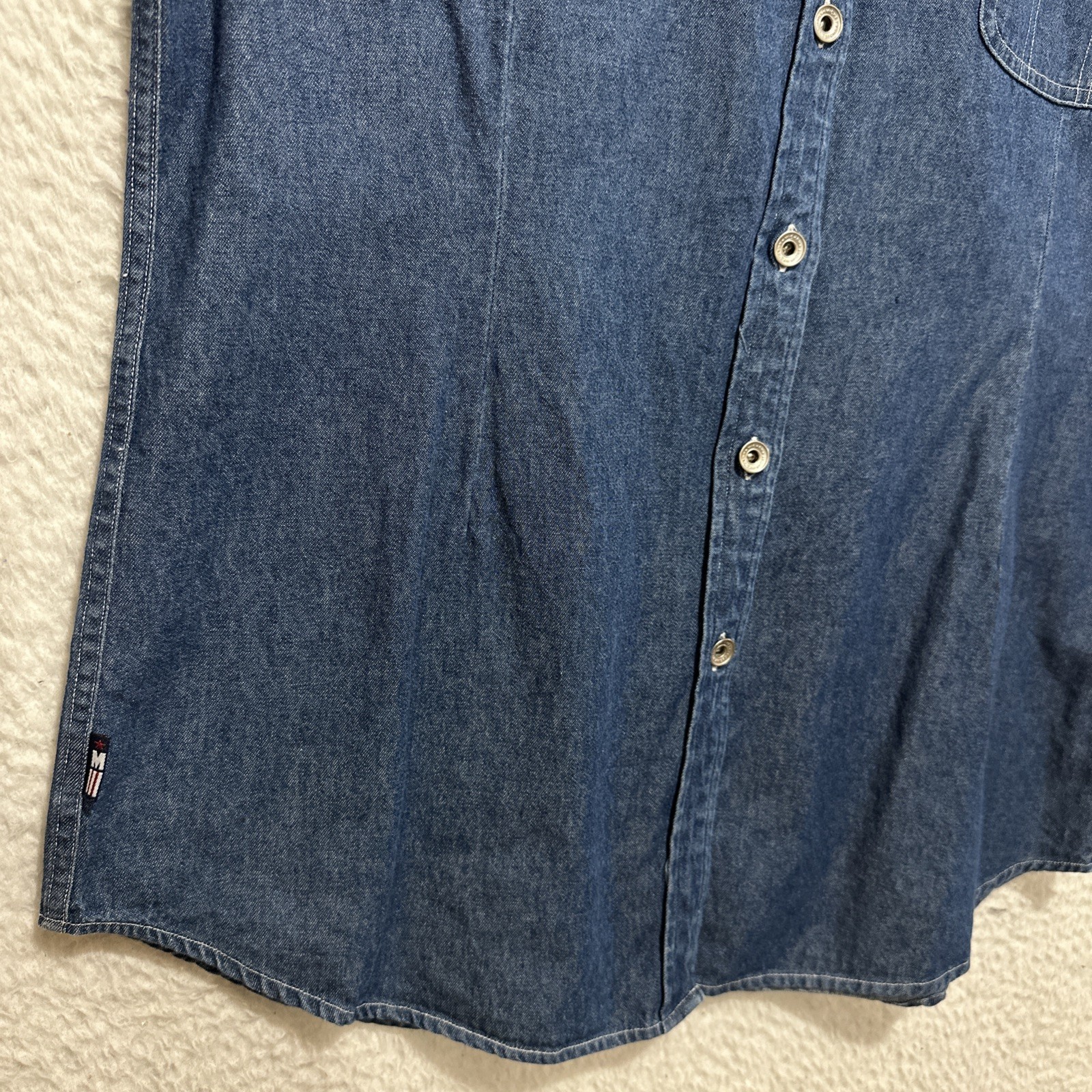 VTG Disney Store Women’s L Blue Denim Button-Down Shirt Chest Pocket Logo