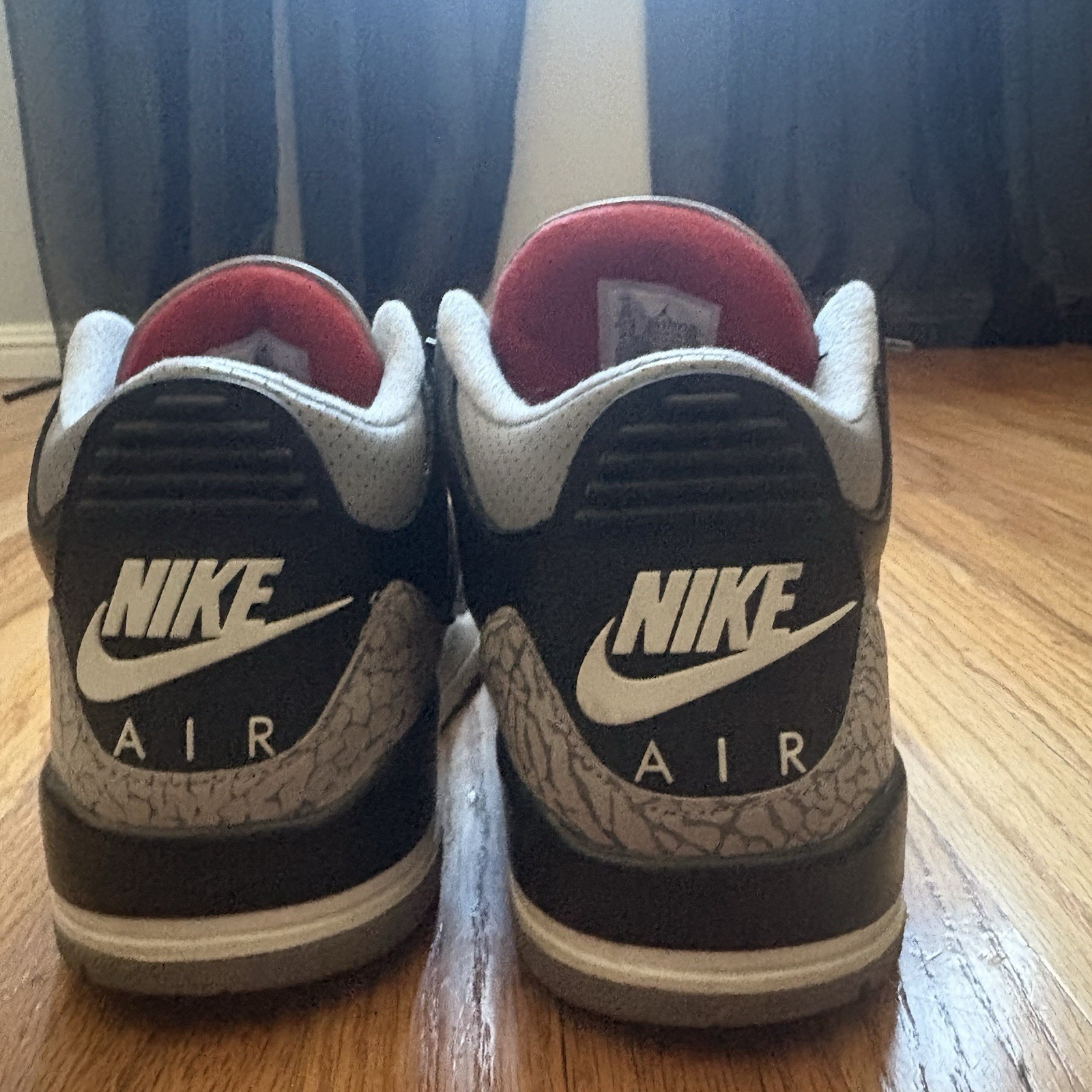 Jordan Air Jordan 3 Retro OG 2024 Black Cement Mid Top Sneakers DN3707-010