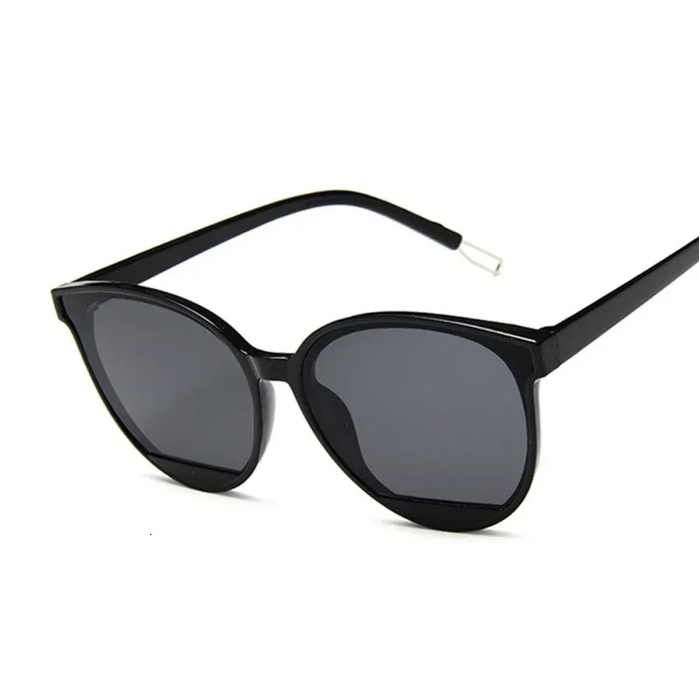 2025 Vintage Metal Sunglasses Women UV400 Mirror Lens Classic Shades