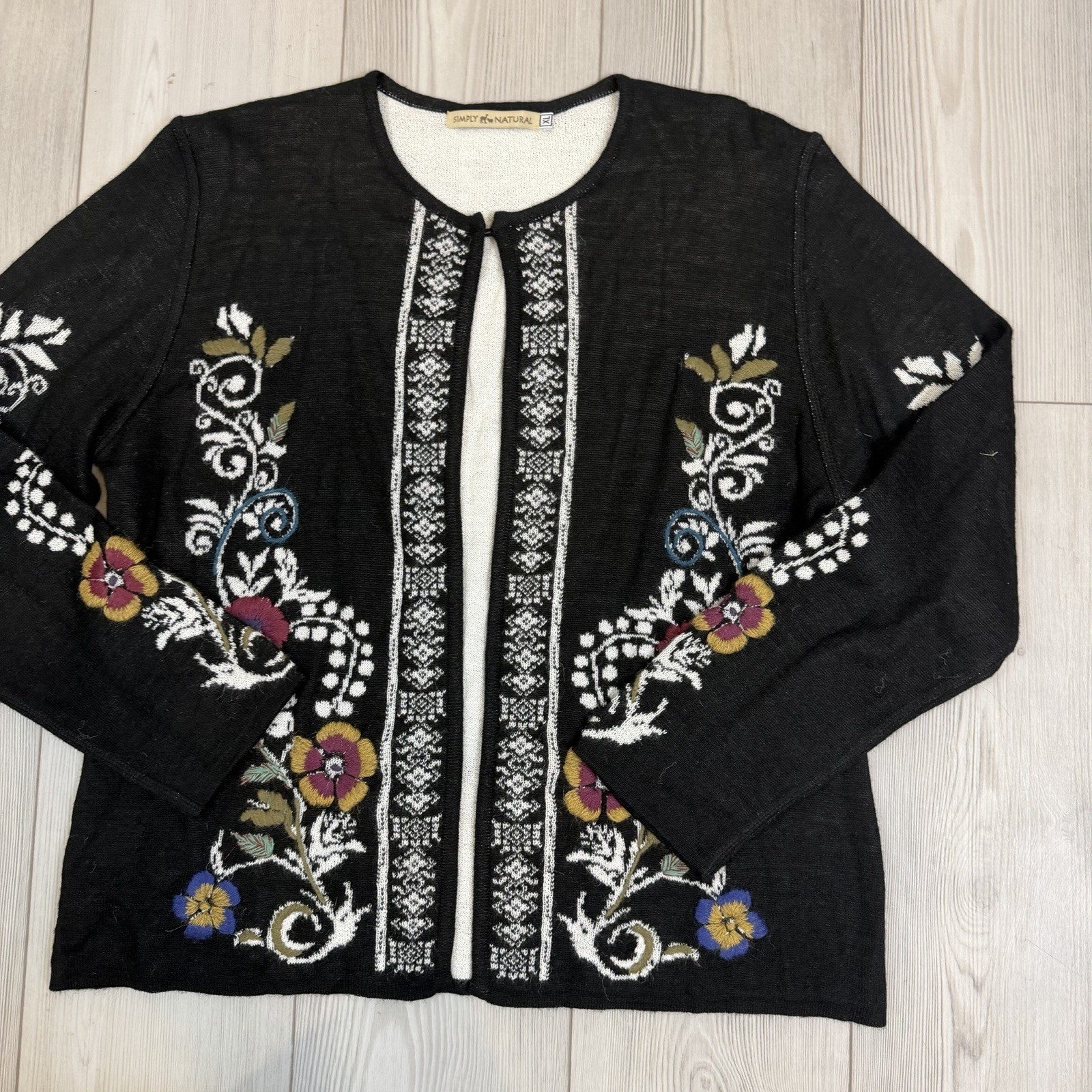 Simply Natural Hanna Alpaca Blend XL floral embroidered cardigan Sweater Peru