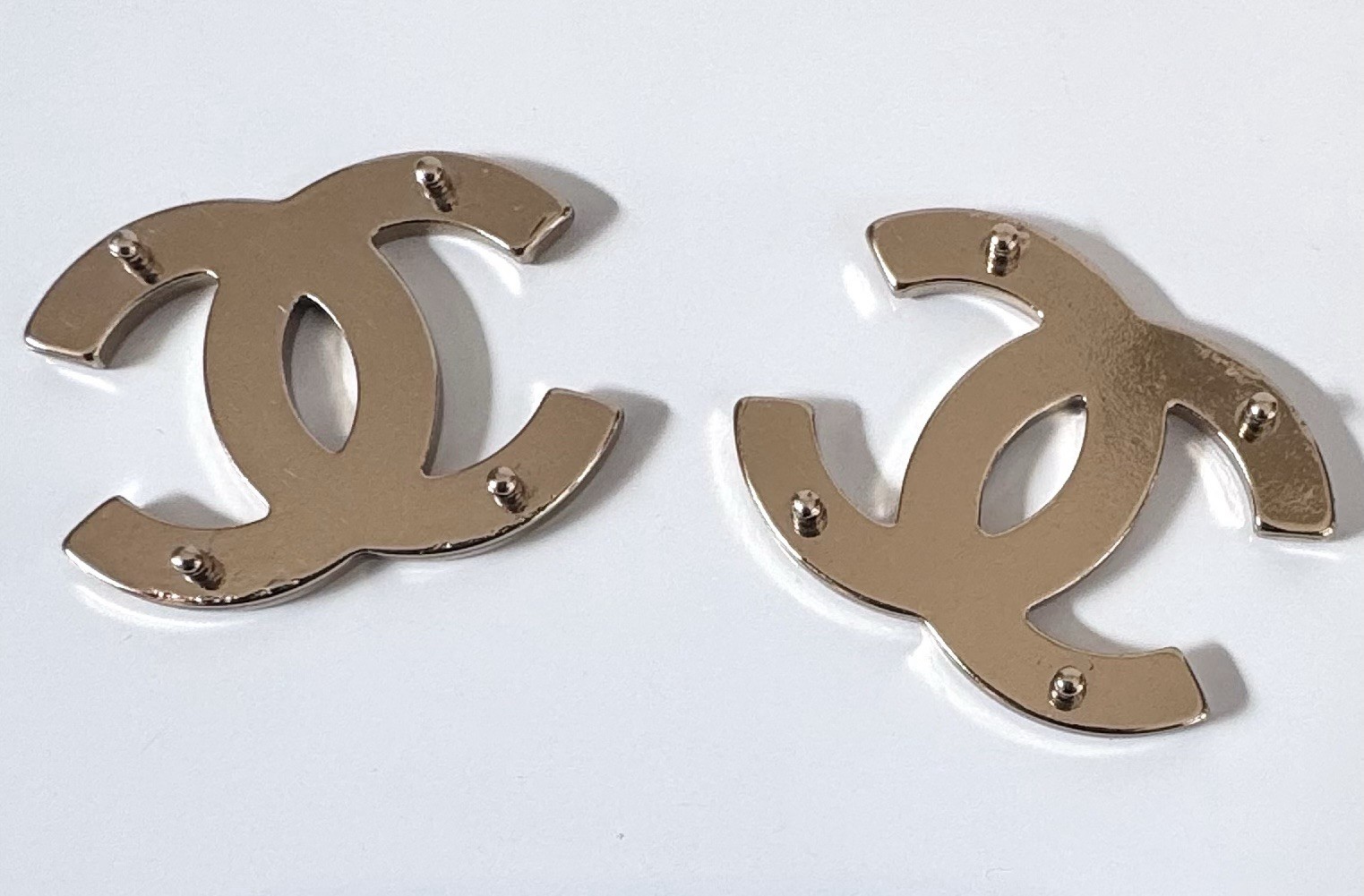 Chanel CH5541 Sunglasses BLACK / GOLD Replacement Push-in Temple Logo 1-pair NEW