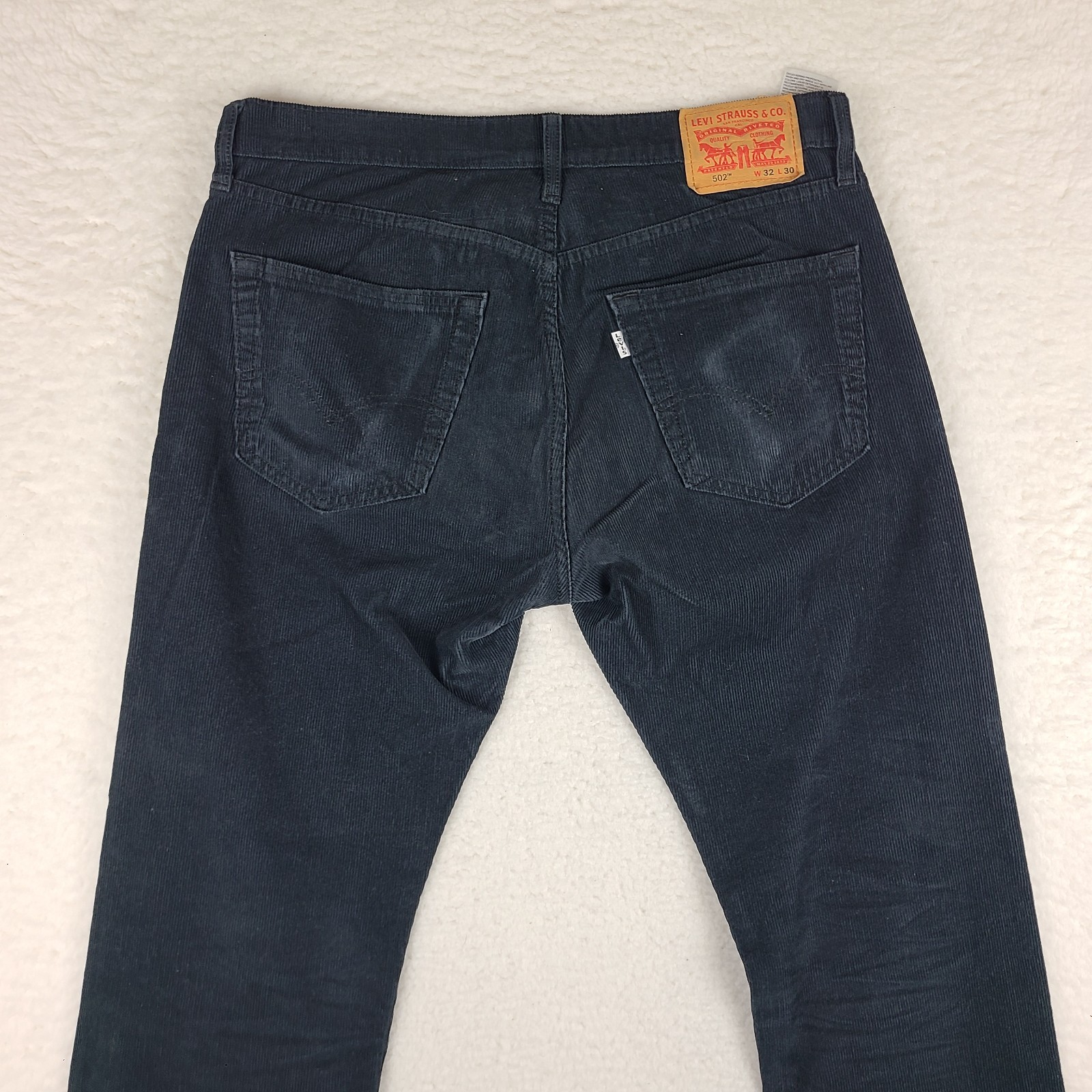 Levi’s 502 Pants Mens 32×30 Black Tapered Fit Corduroy