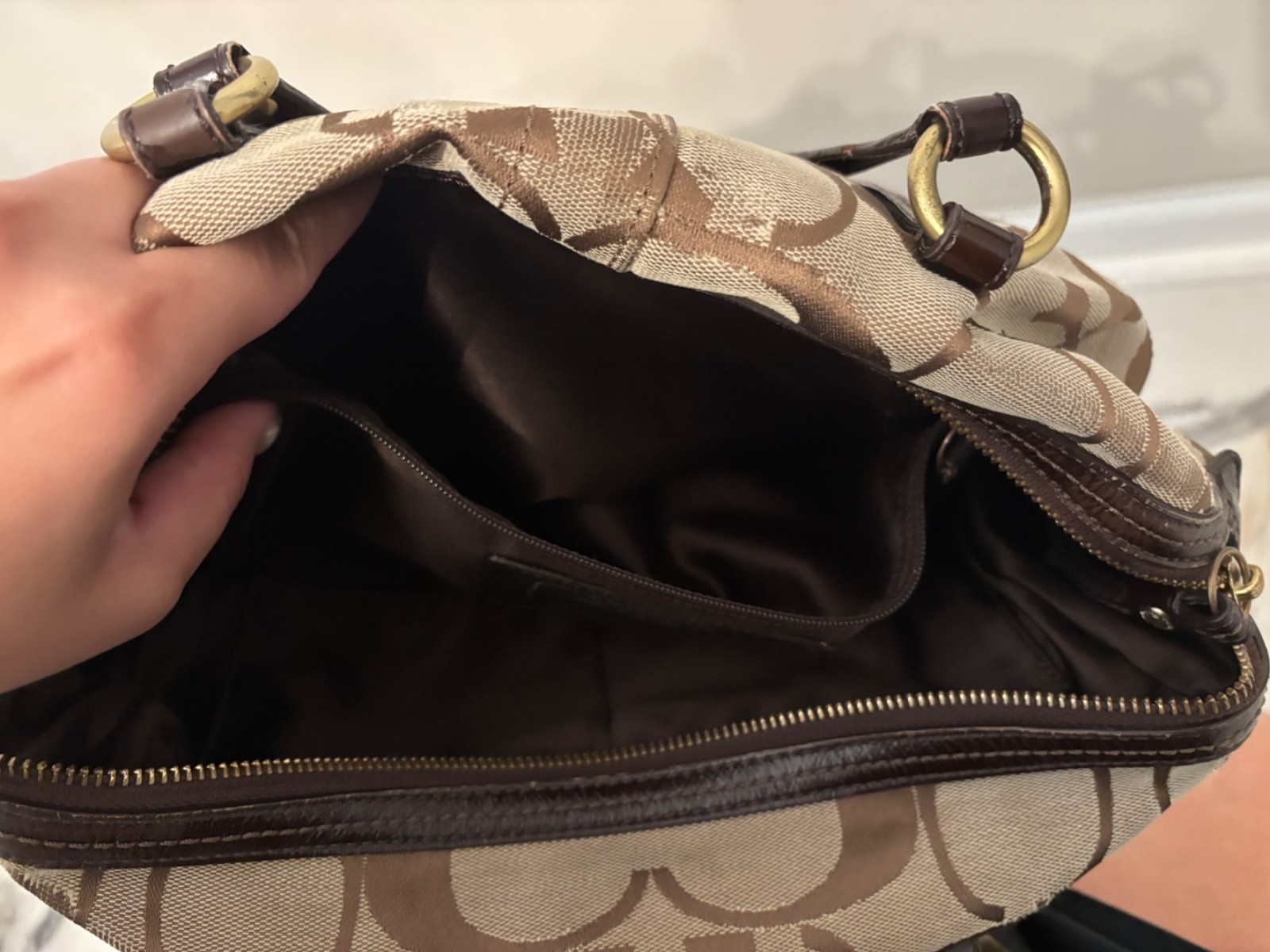 vintage coach purse y2k, larger hand bag, great for daily use