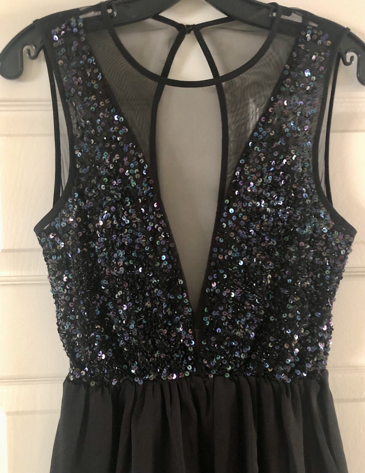 NWOT Forever 21 Vintage Old Money Mob Wife Glam Sequin Plunge Front/Back Size S