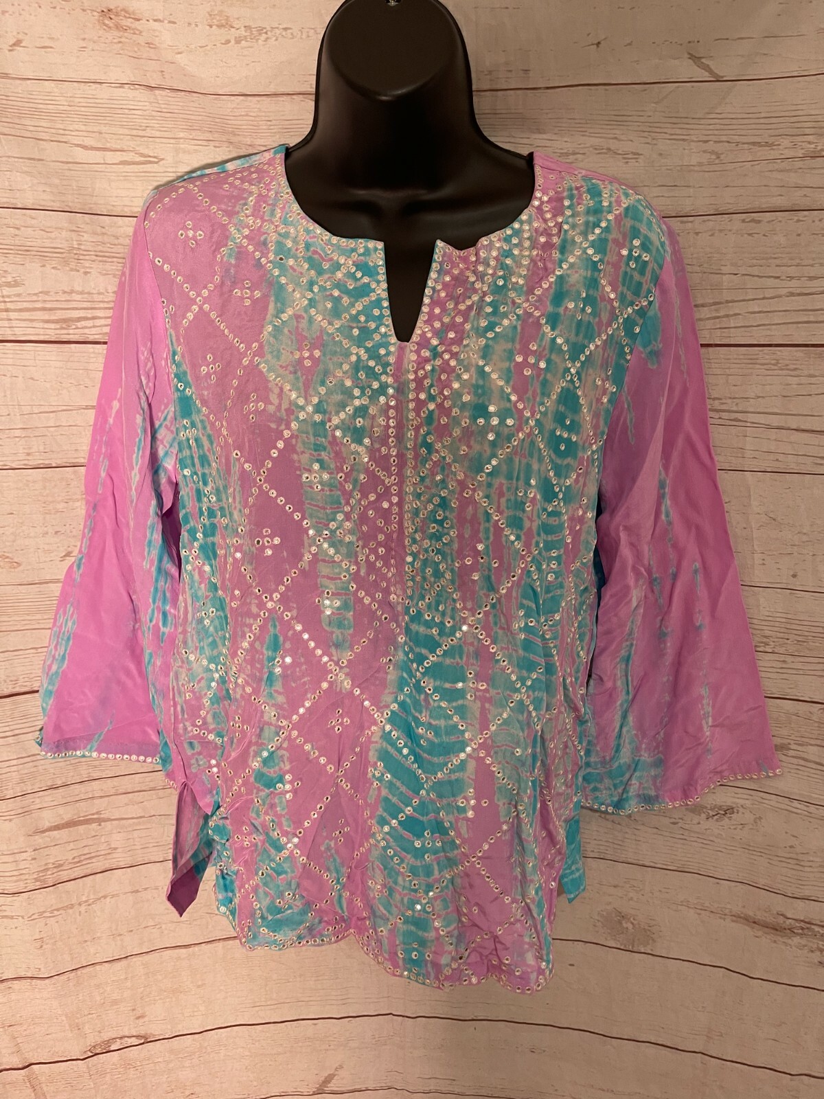 Lot of 2 pcs Women’s Blouses Various Colors: Benzer & Louis Fashion