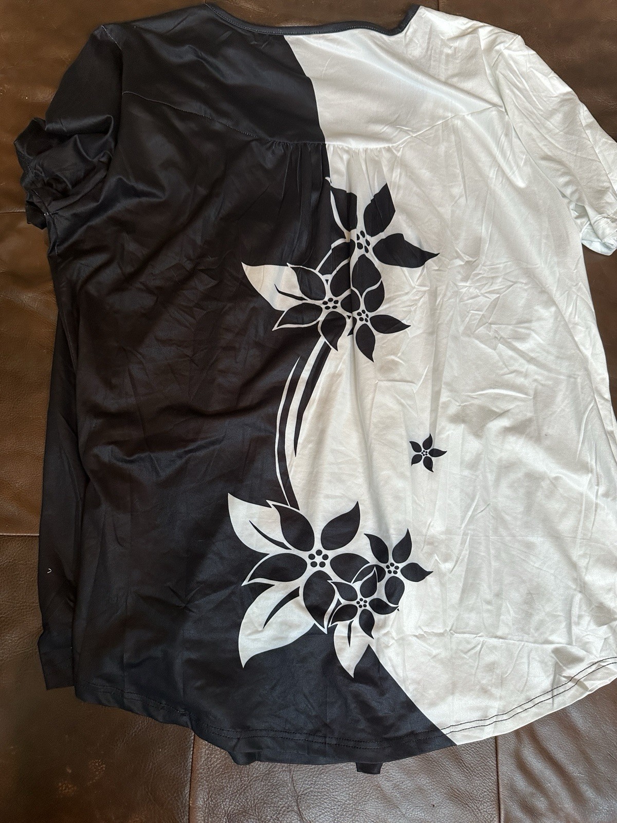 Black White Floral Scoop Neck Short Sleeve Knit Shirt Polyester Spandex 2XL