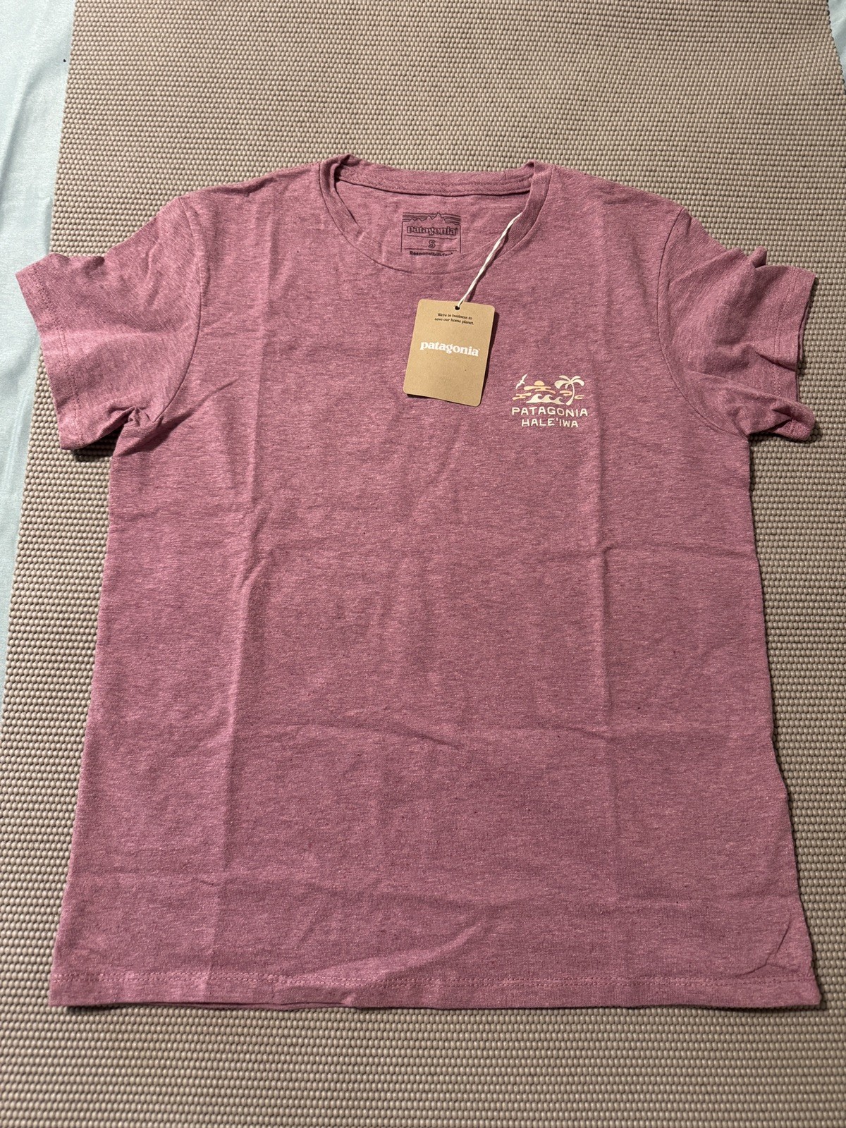 Patagonia Women’s Coastal Song Responsibili-Tee – Haleiwa – 37725 – Size S – NWT