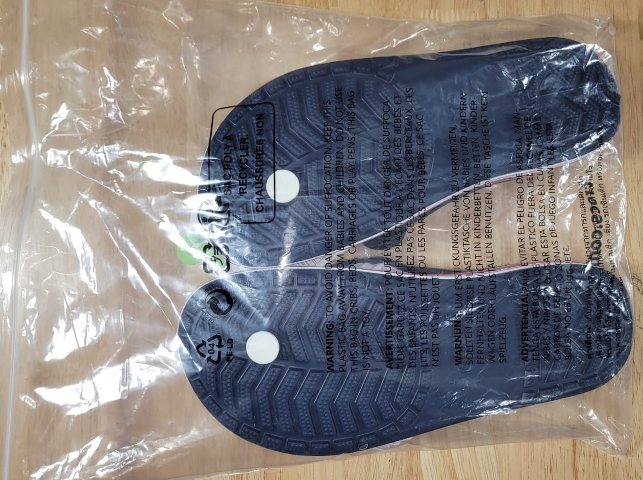Crocs unisex adult Bayaband Flip Flop Sandals Navy/Pepper 14 Women 12 Men US NEW