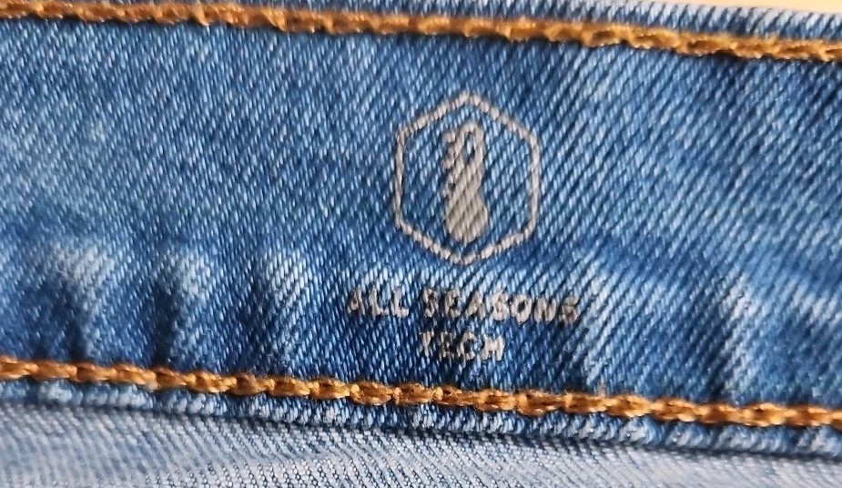 Levis 511 Slim Fit Jeans All Seasons Tech Light Blue Denim Men’s Size W29xL32