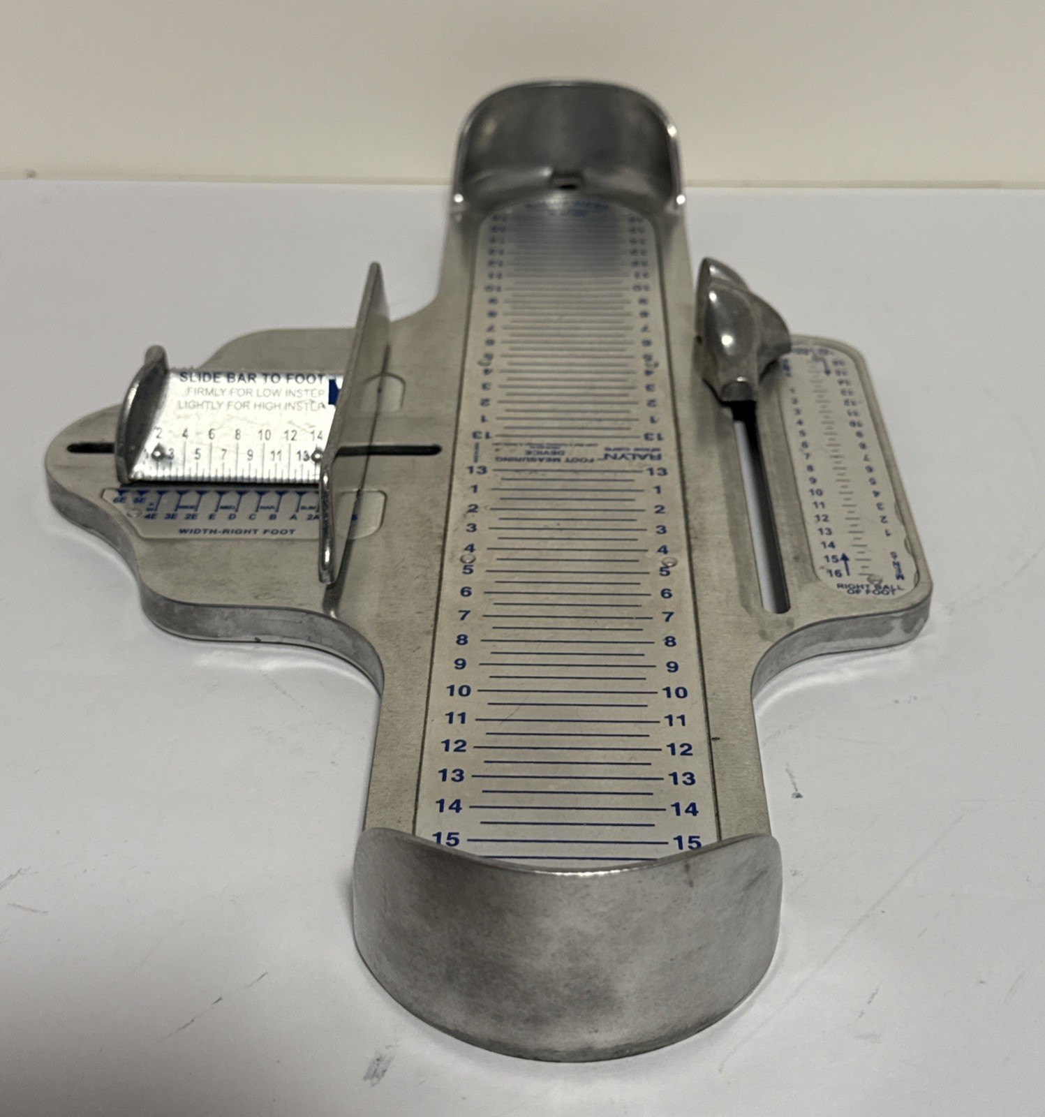 Vintage Ralyn Foot Measuring Device /Read