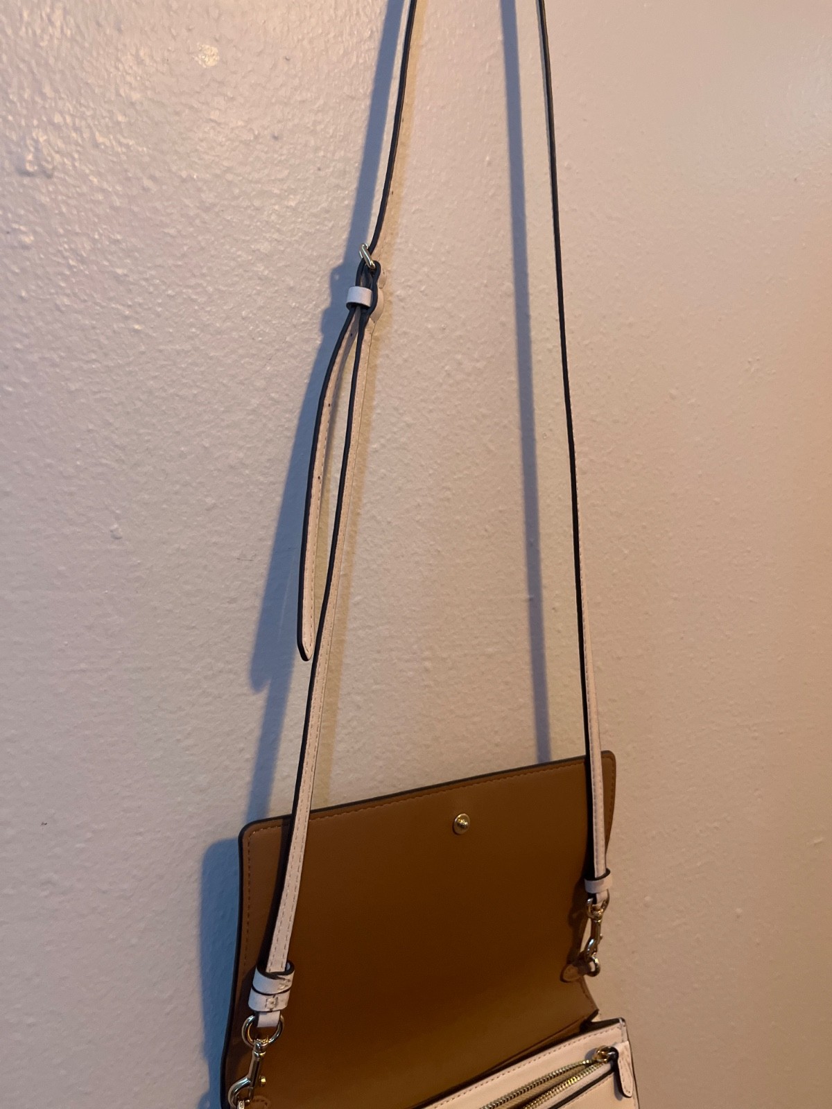 klare crossbody coach Khaki Medium in perfect condition to buy