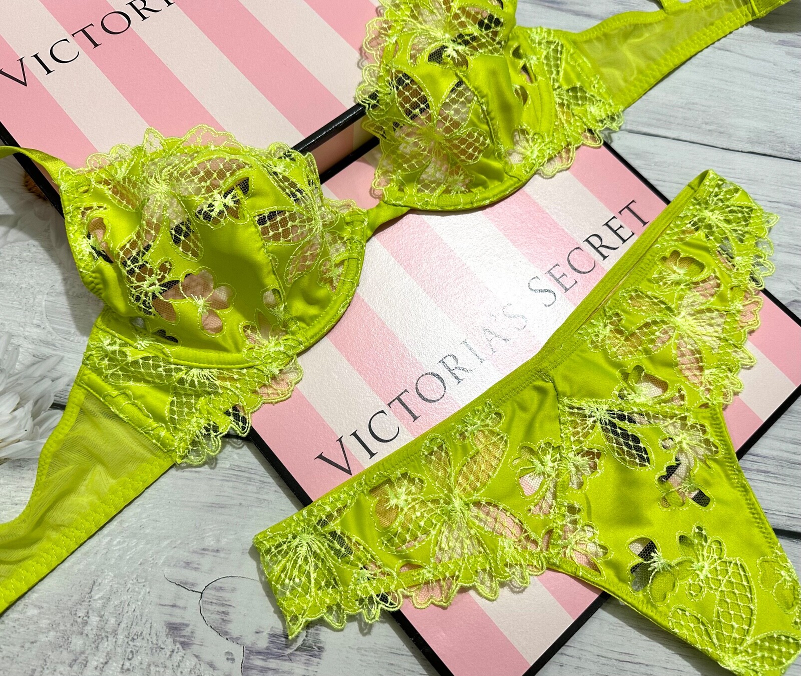 Victoria’s Secret LUXE Unlined Floral Embroidered Demi Bra Thong Set Limelight
