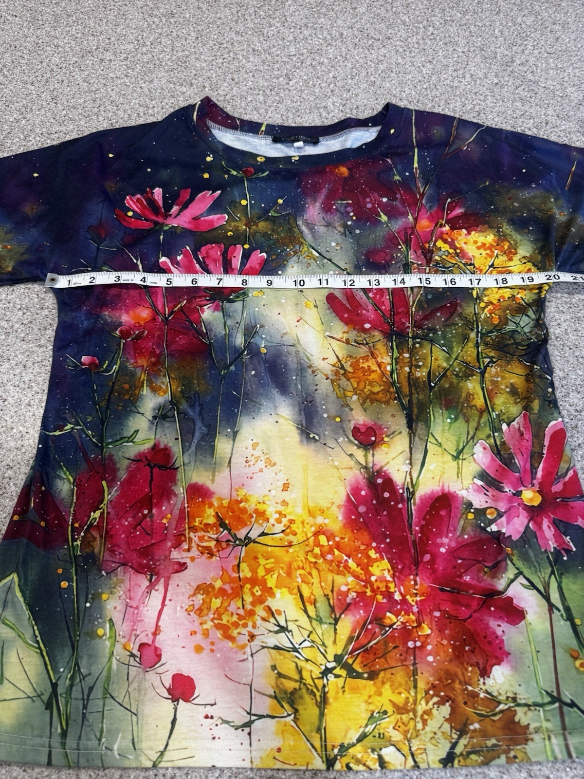Camisa Women’s Multicolor Floral Print Round Neck Short Sleeve T-Shirt Size W