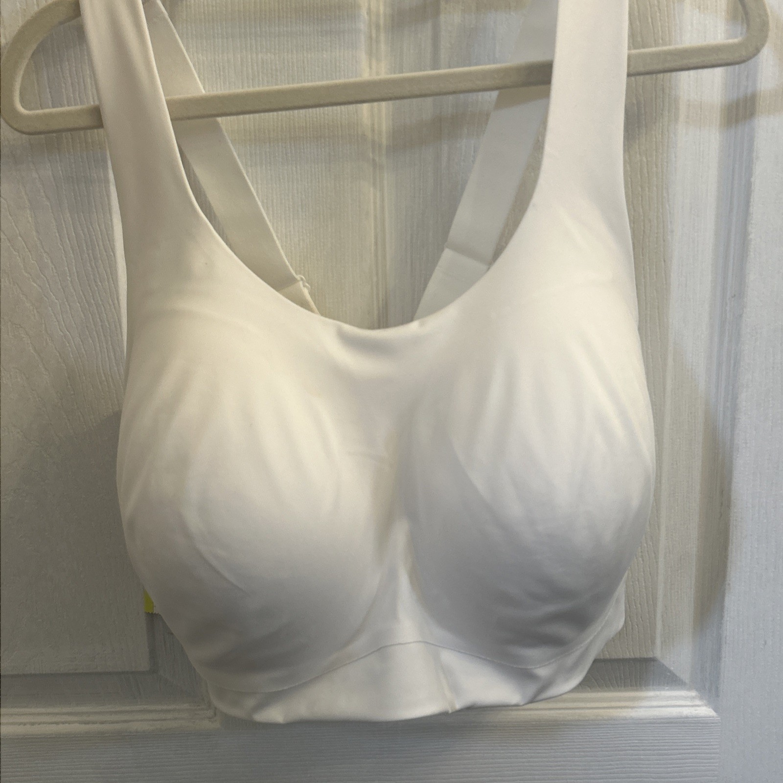NWT All In Motion High Support Adjustable Wireless Convertible Strap Bra 42DDD