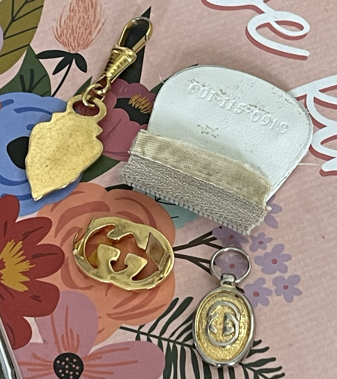 Lot Vtg Gucci Junk Bag Replacement Parts Zipper Pull Metal Logo Bar GG Emblem