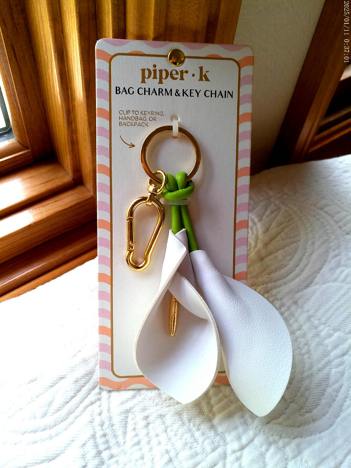 PIPER K BAG CHARM & KEY CHAIN CALLA LILLIES GOLD TONE RING & CARABINER DETAILED