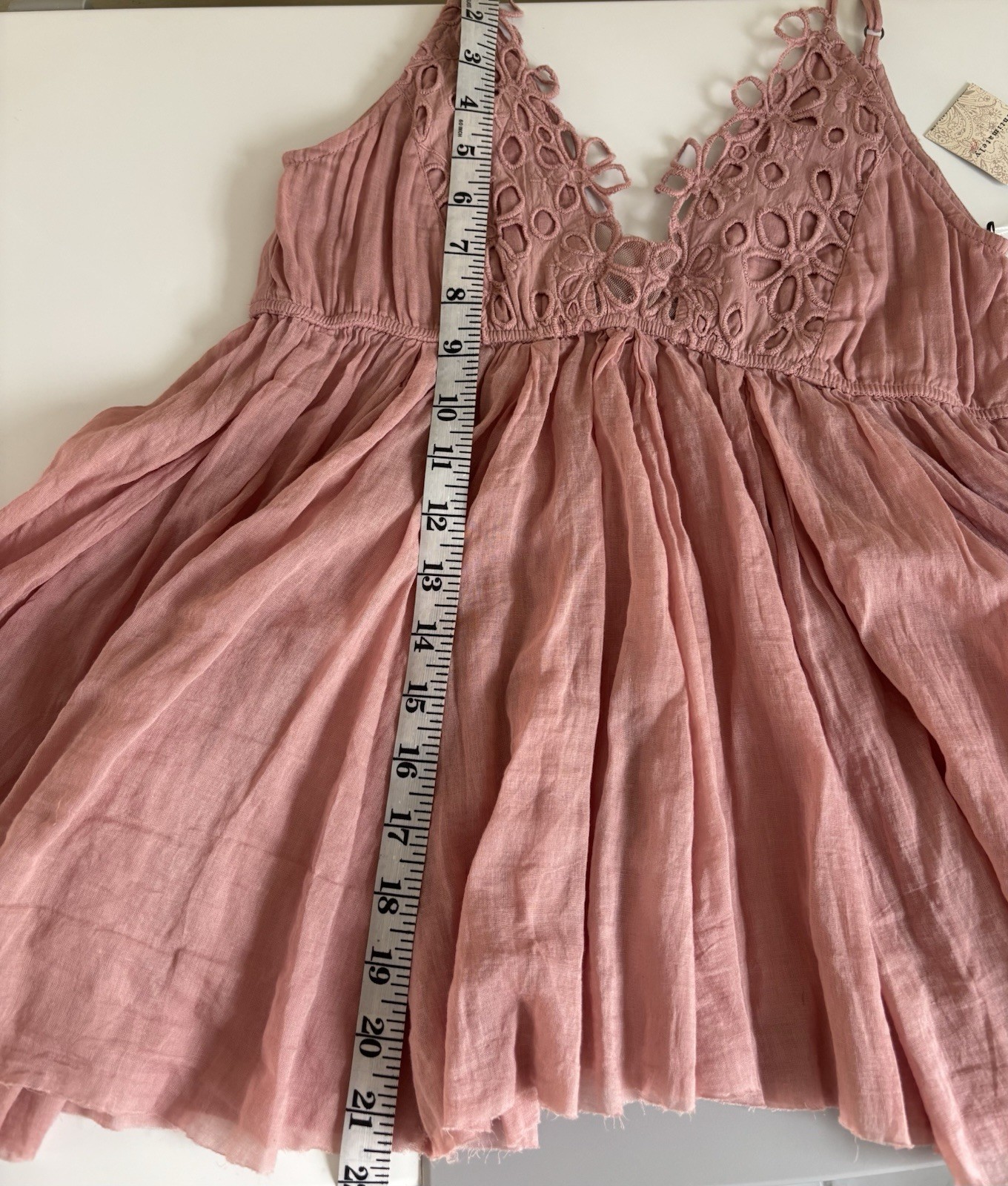 Free People Pink Lace V-Neck Spaghetti Strap Camisole Tank Top Size XS