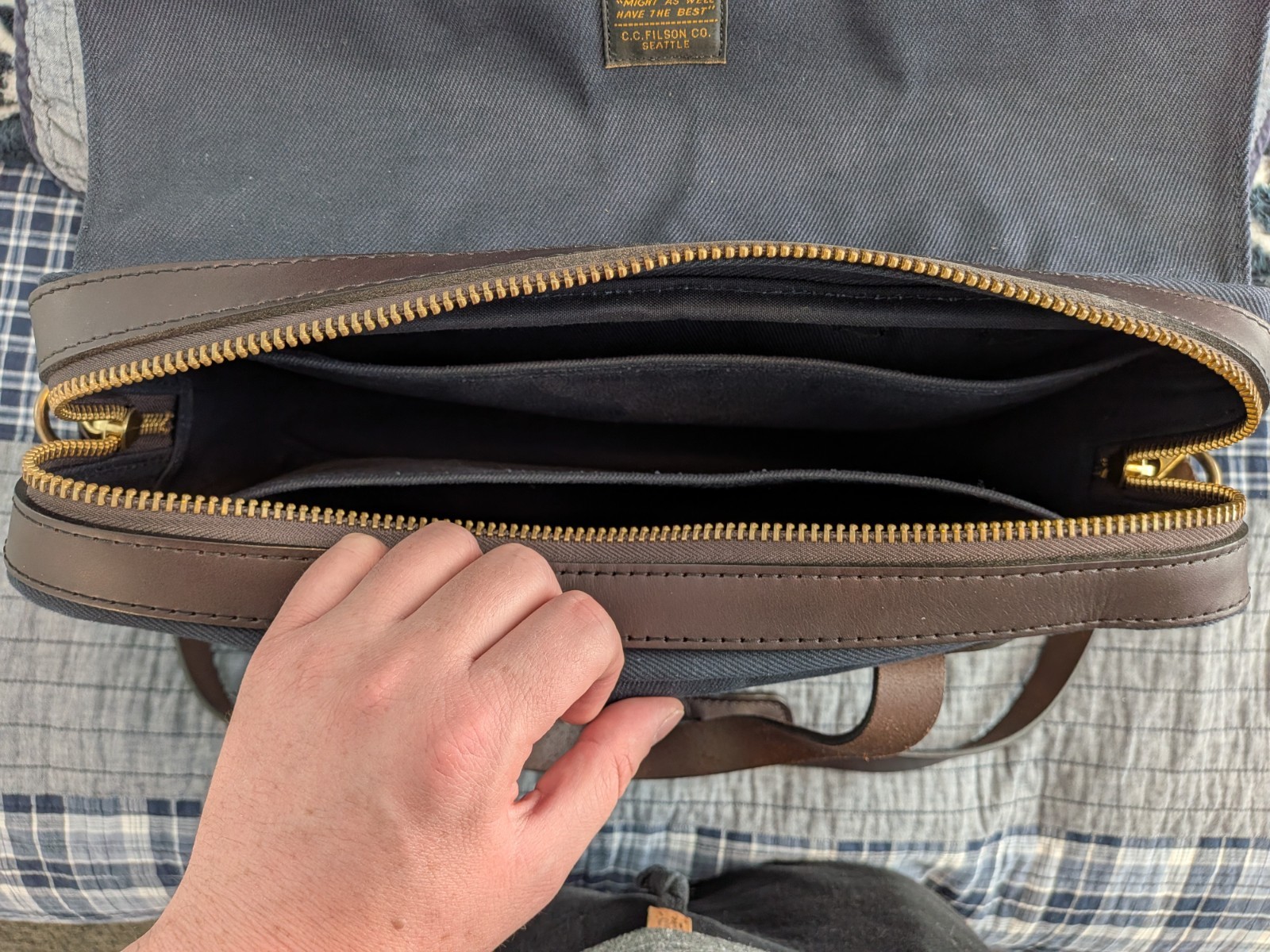 Filson Original Briefcase Rugged Twill – Navy – See description