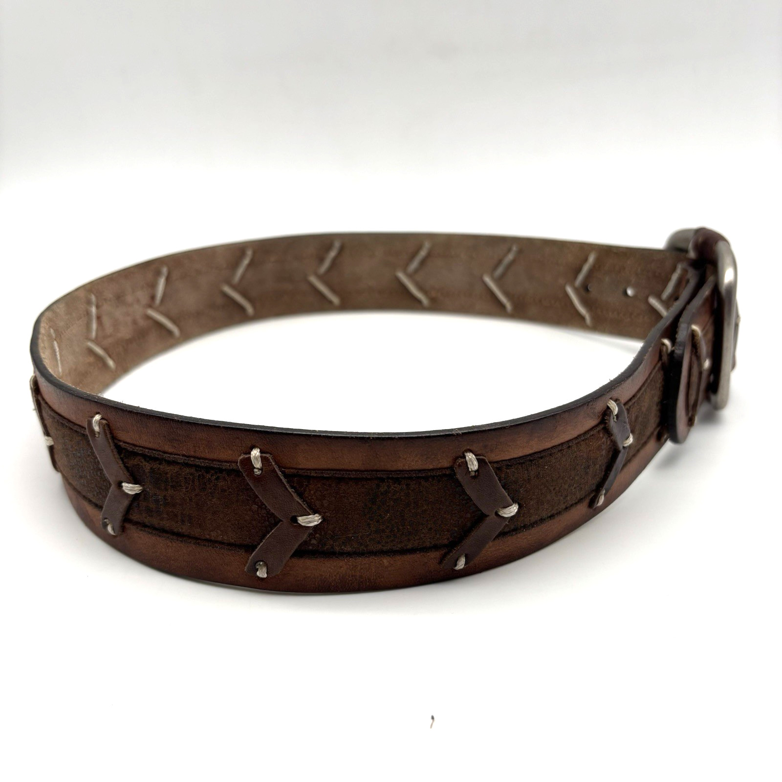 Vintage Y2K Levi’s Two-tone Genuine Leather Chevron Segments Western Belt 30-34″