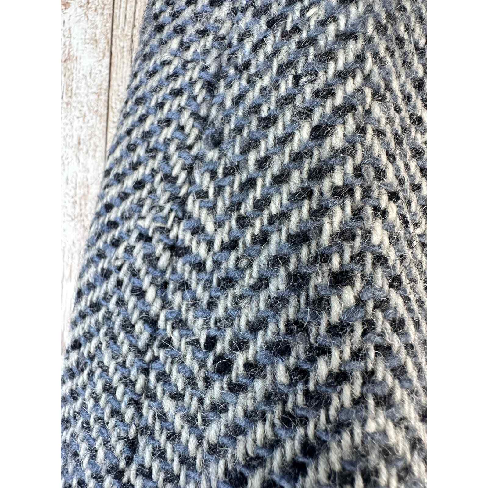 VINTAGE Pendleton Woolen Mills Women’s M Blue Black White Chevron Fully Lined