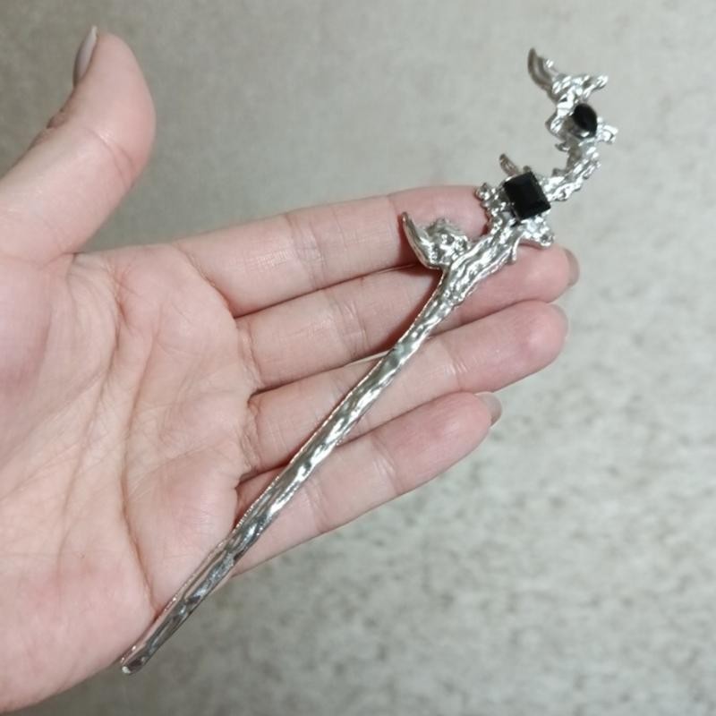 Classic Black & Silvery Gothic Crown Branch Hairpin 17 Cm