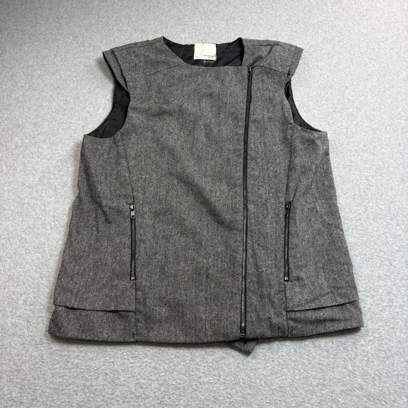 Mustard Seed Vest Woman Medium Gray Moto Minimalist Capsule Academia Heritage