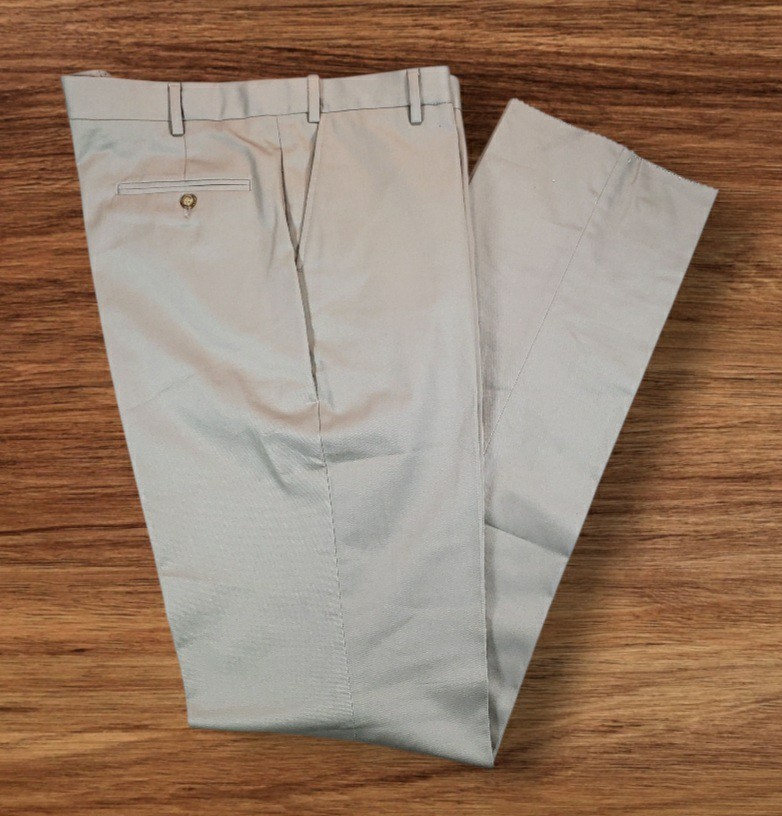 NWT Men’s Berle Tan Beige Flat Front Twill Khaki Pants Size 38 L