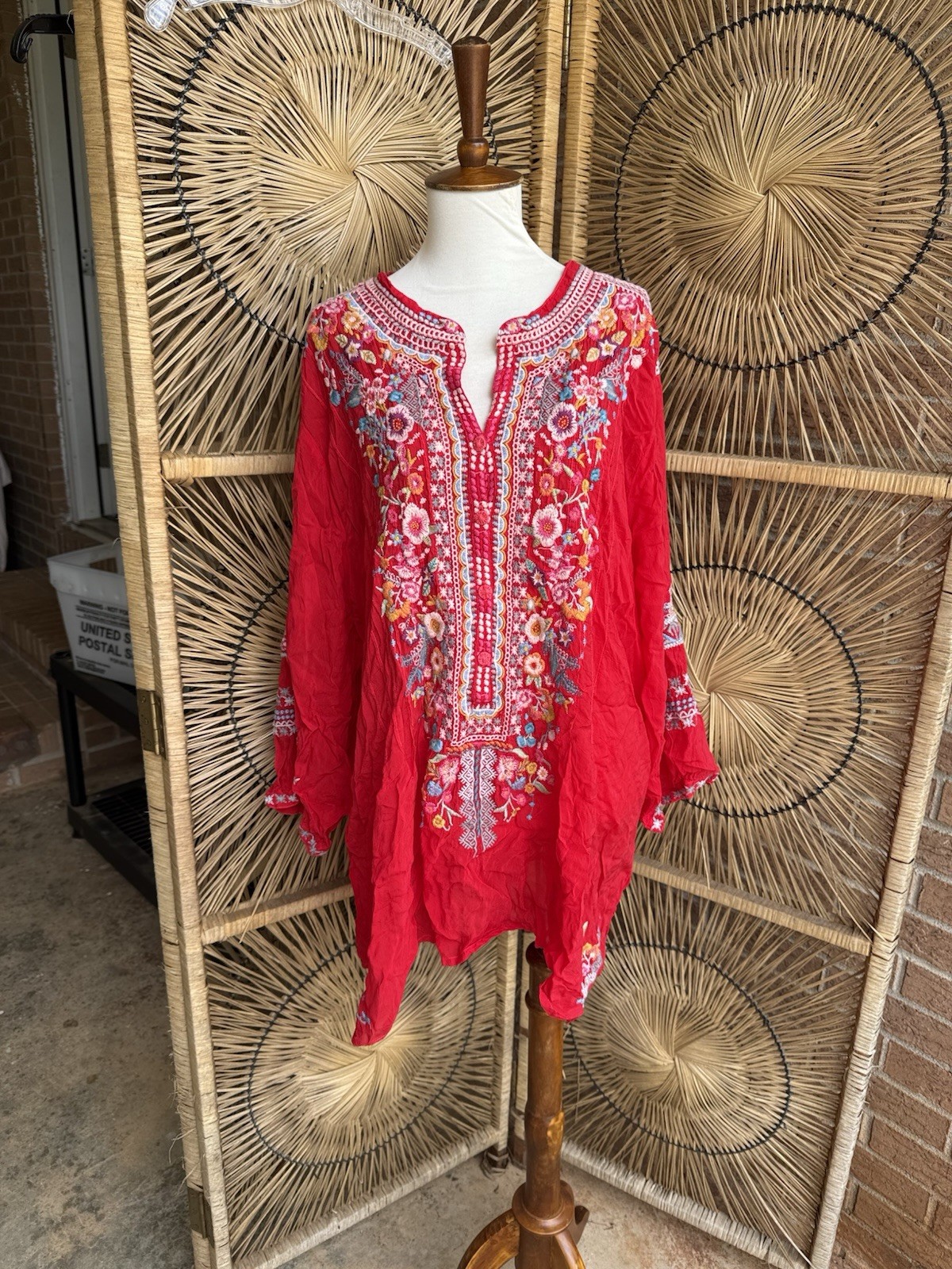Johnny Was Red 100% Cupra Rayon Colorful Floral Graphic Embroidered Tunic 3x