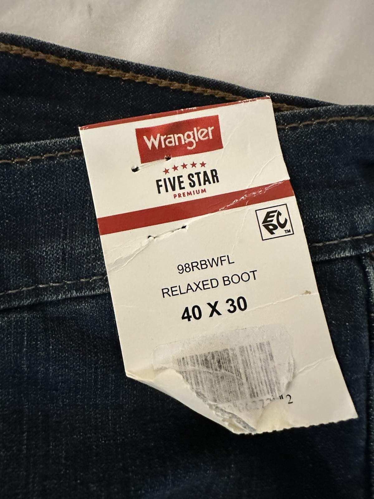 Wrangler Five Star Premium Men’s Relaxed Fit Bootcut Dark Wash Blue Jeans 40×30