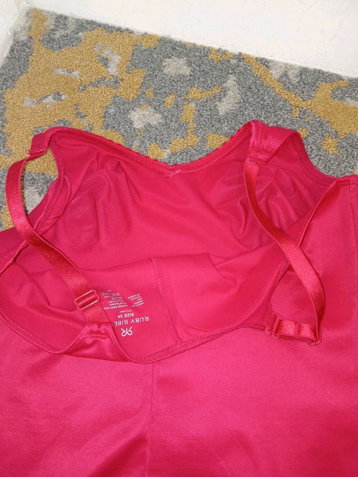 Ruby Ribbon Heritage Cami #1867 Red Sz 34 Multiway Straps Wireless SEE PHOTOS
