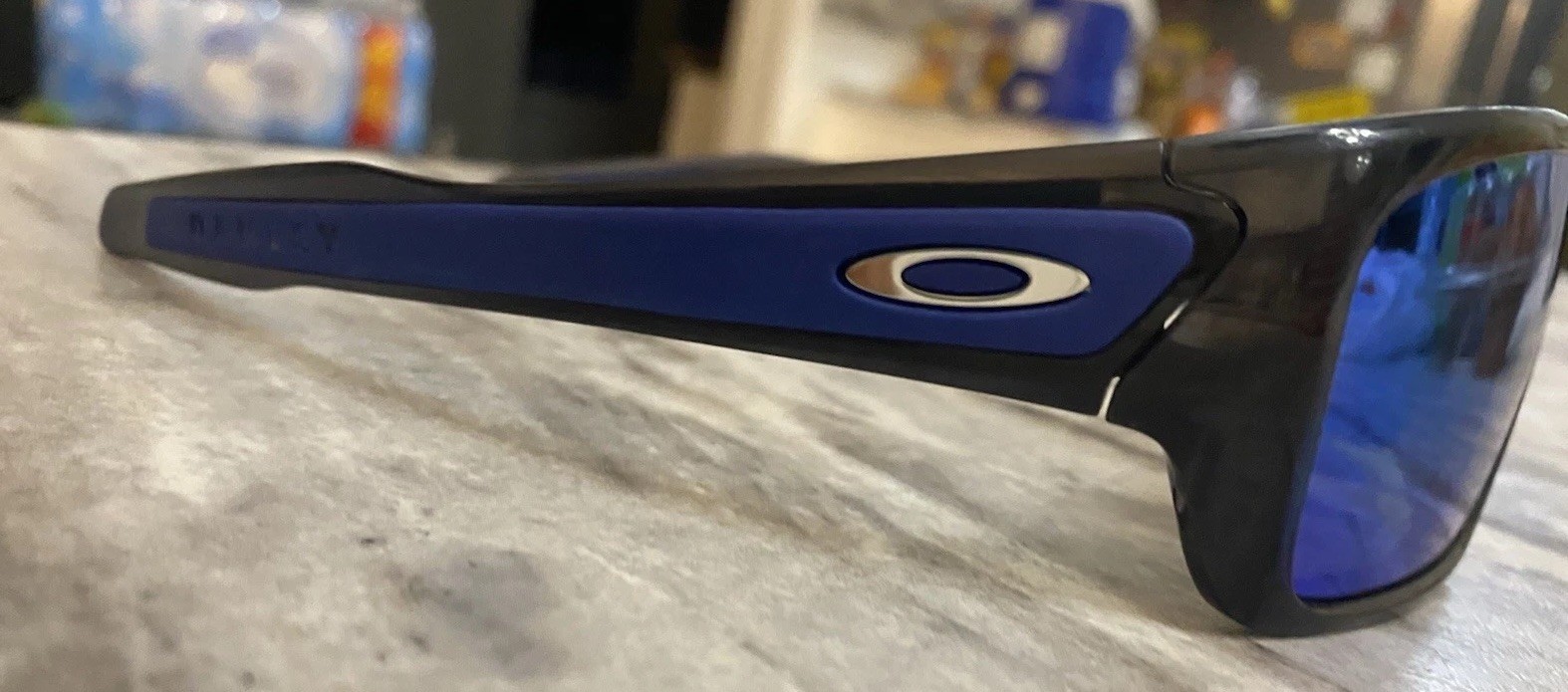 Oakley Men’s Turbine Sunglasses Smoke Clear Frame Blue Lens