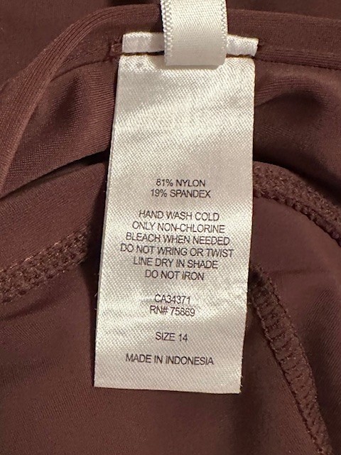 Woman’s Beach Diva Size 14 Swim Bottom Shorts Brown 81% Nylon 19% Spandex