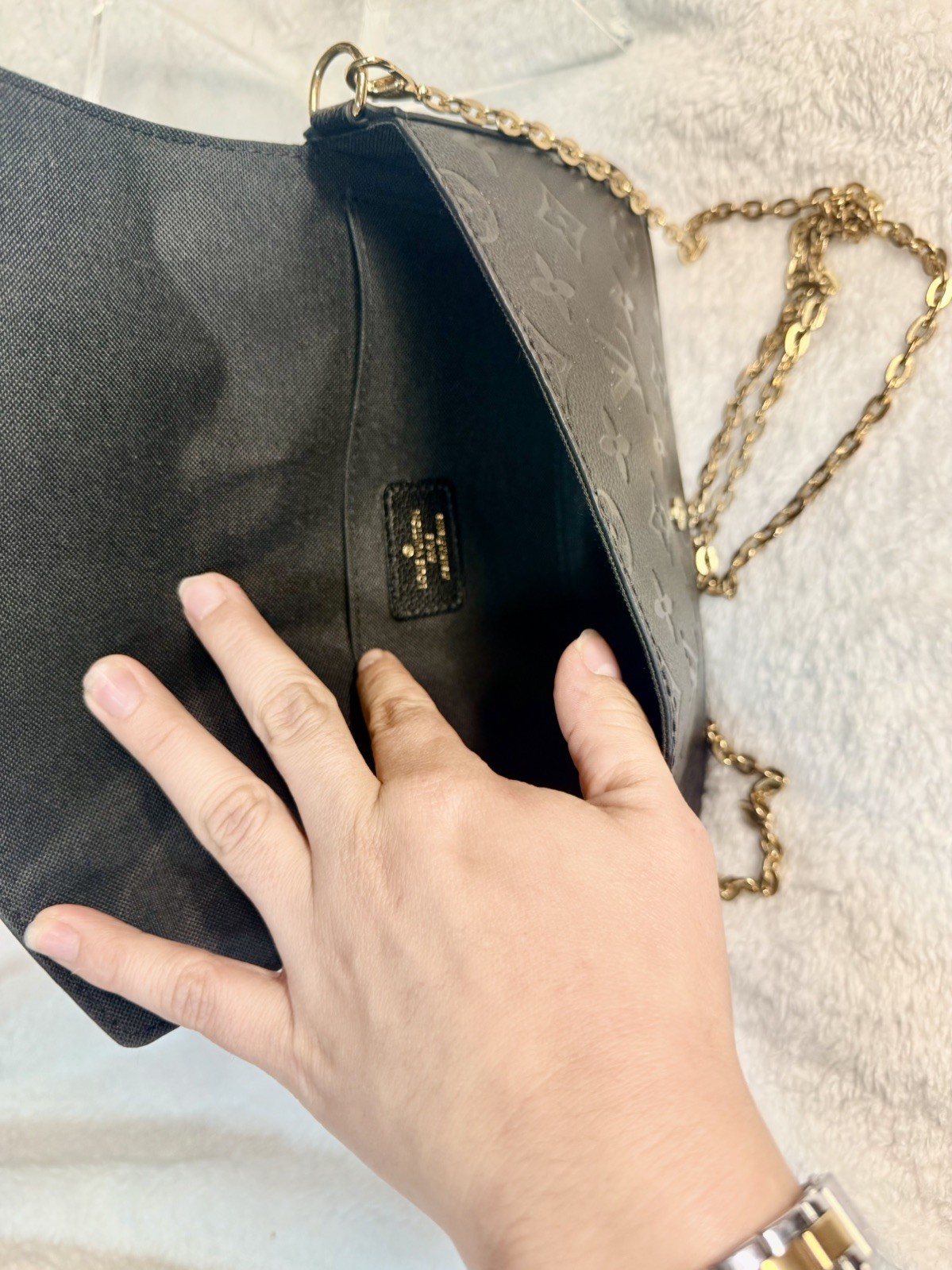 Louis Vuitton Chain 2Way Shoulder Bag Crossbody Black Gold Women Classic