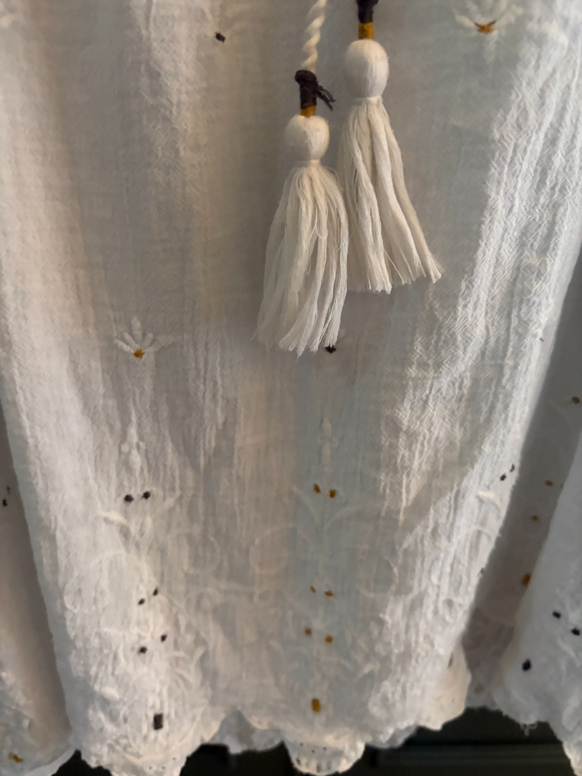 Lucky Brand Boho White Eyelet Embroidered Peasant Bouse Cotton Embroidered Med